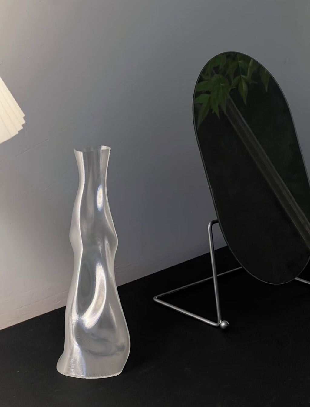 The Moonflow Vase
