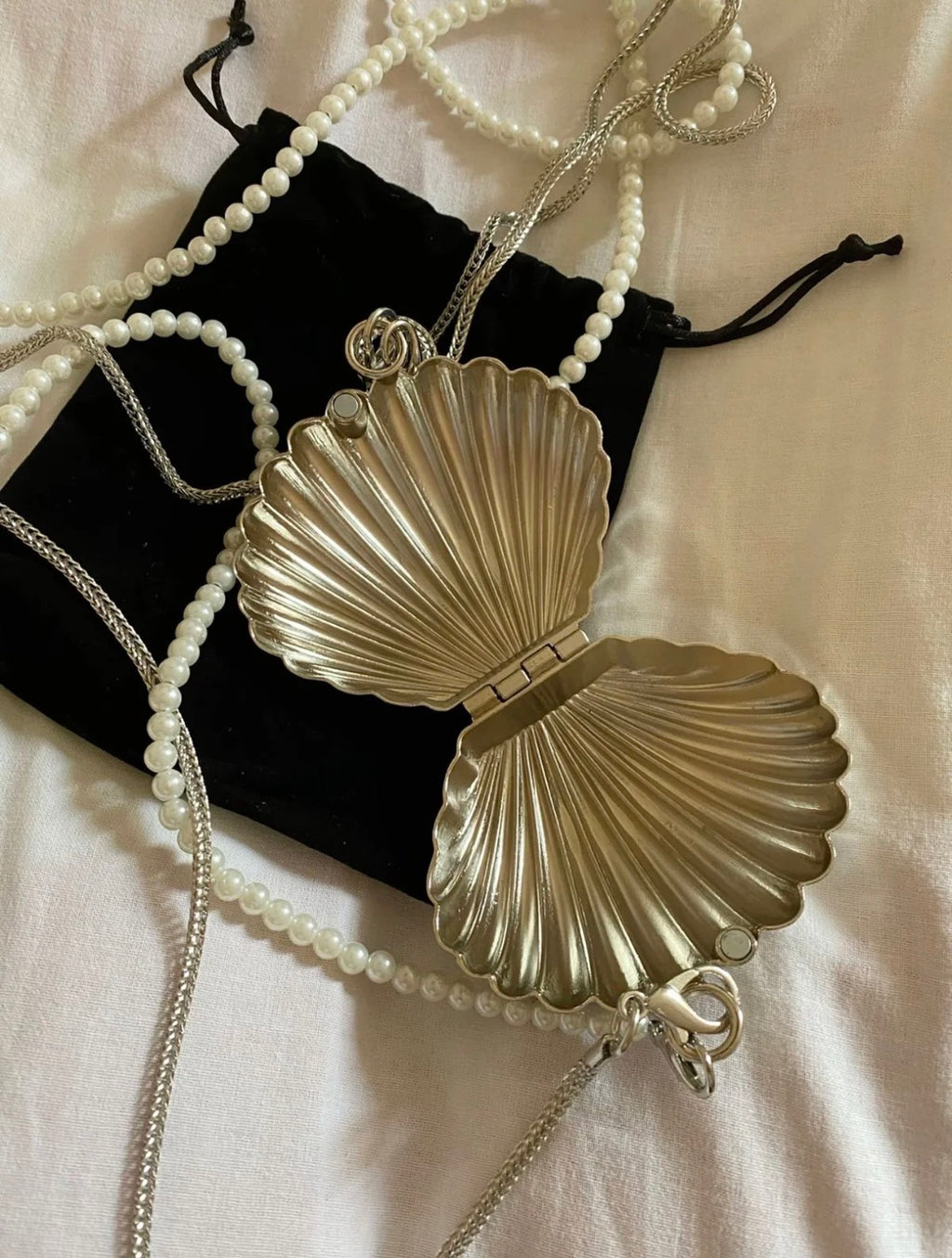 The Pearl Shell Bag