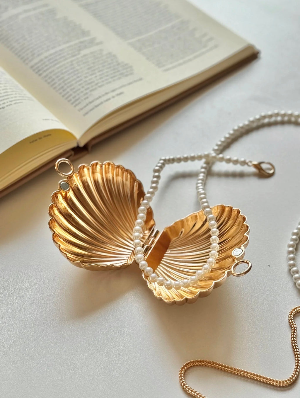 The Pearl Shell Bag